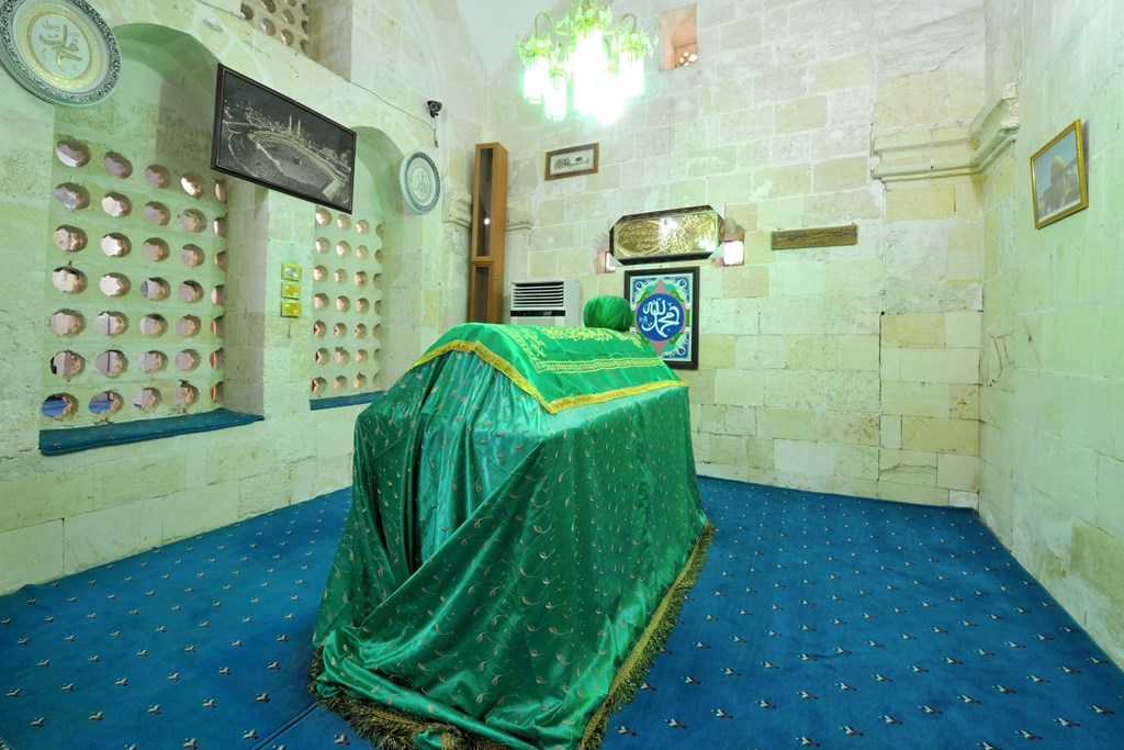 HAYÂT BİN KAYS EL-HARRÂNÎ fotoğrafı